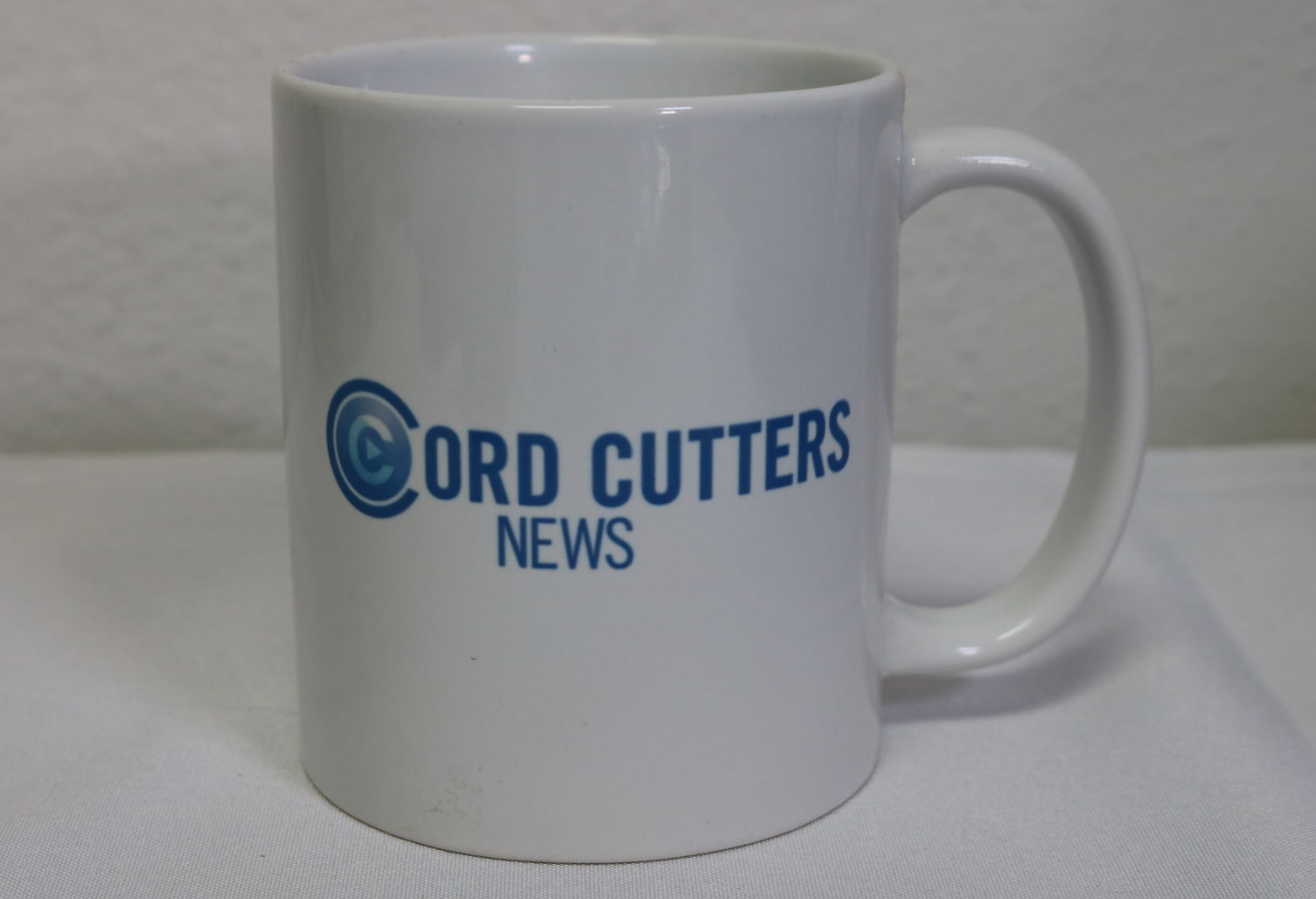 mug with cord cutters news logo