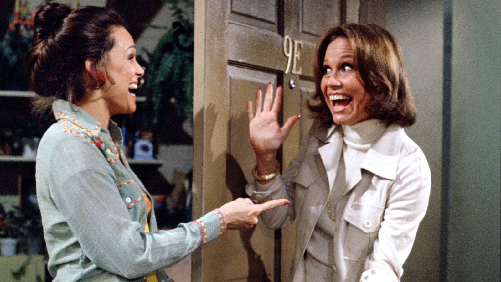 MeTV and DECADES TV Will Pay Tribute to Valerie Harper