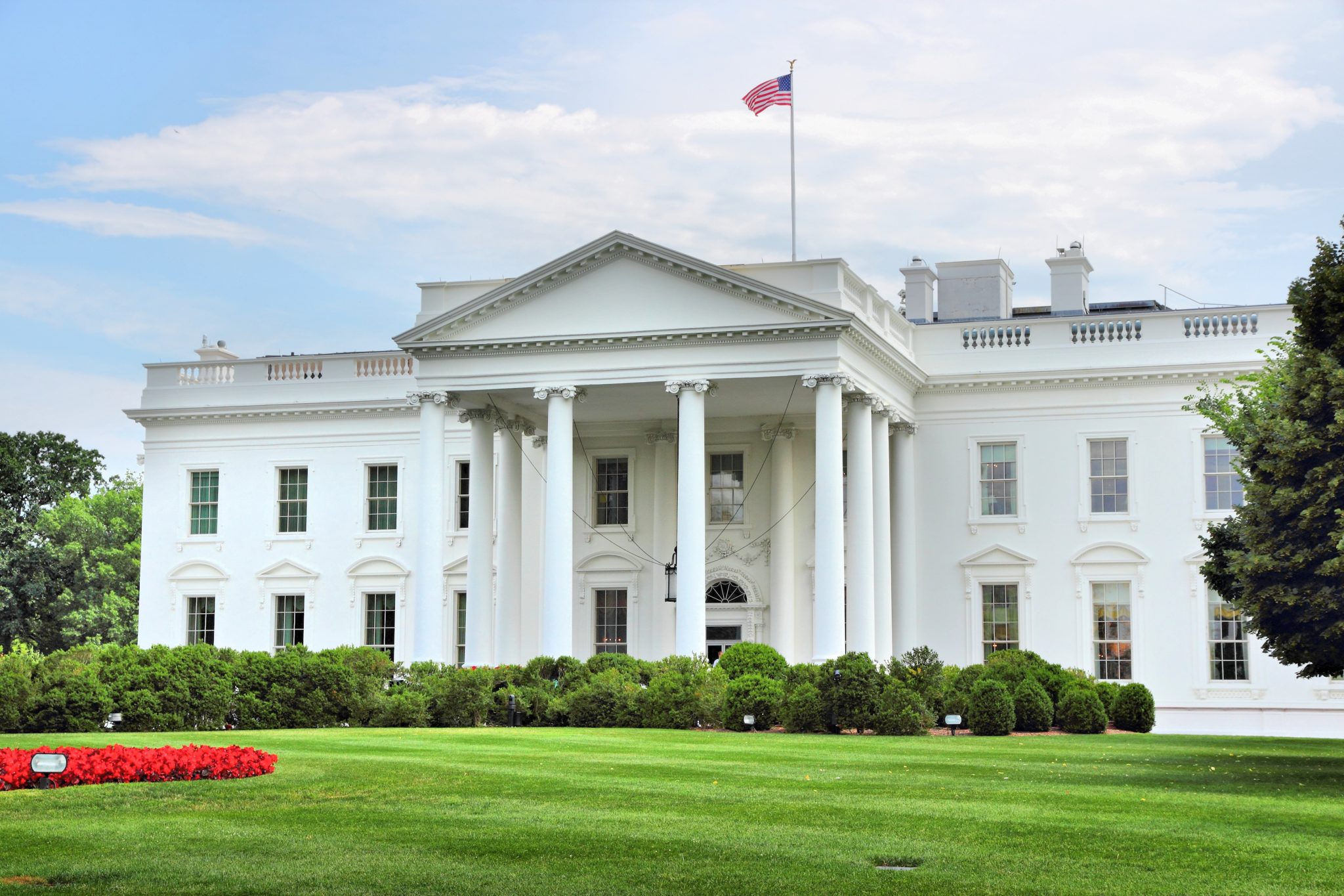 The White House wants to free up more spectrum for phones, 5G and 6G home internet, and more