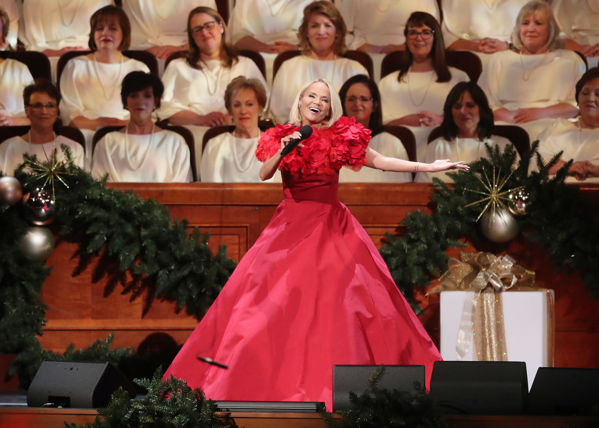 Kristen Chenoweth Tabernacle Choir
