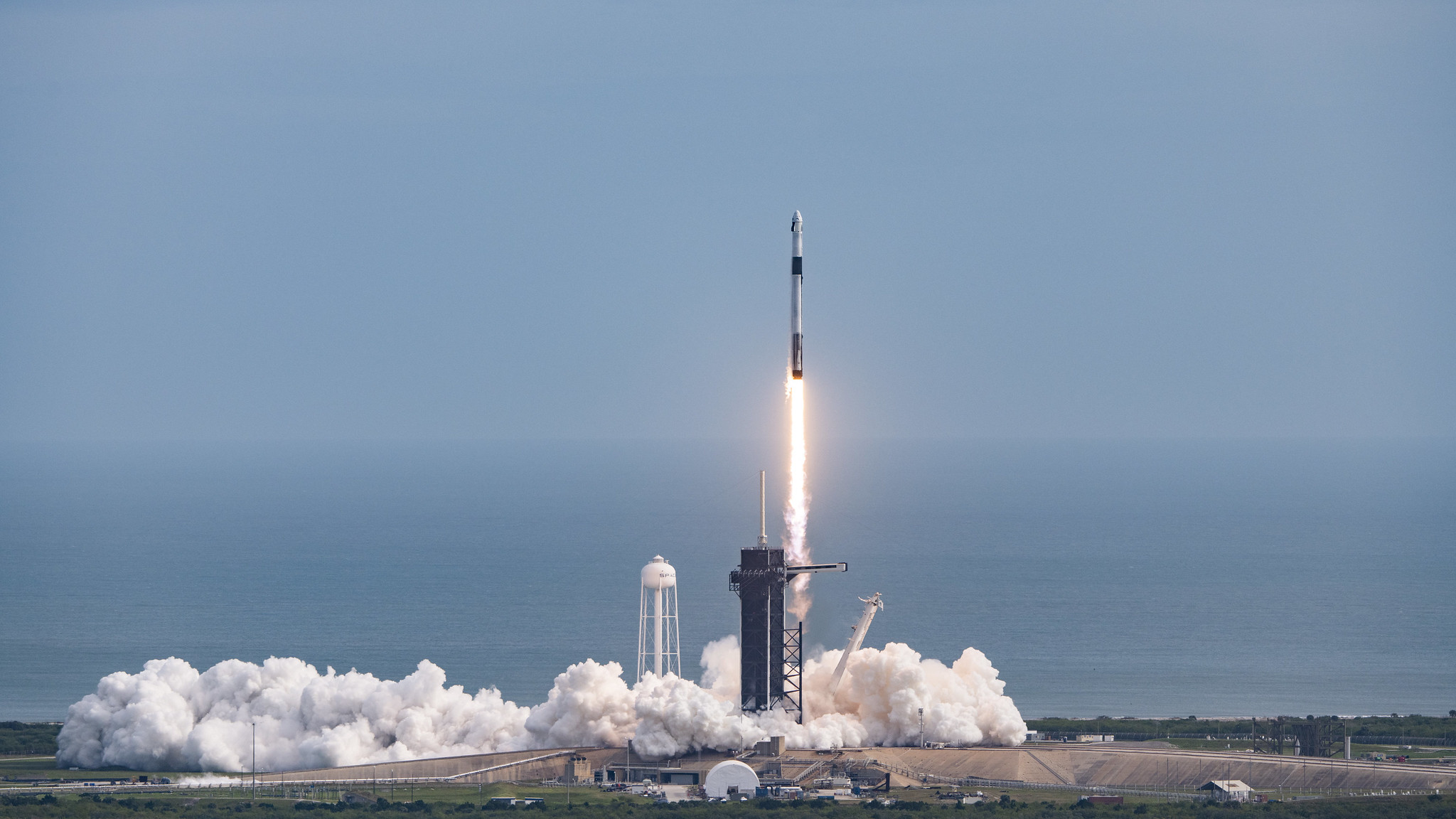 SpaceX Gets Full FCC Approval to Test Phone Calls From Space