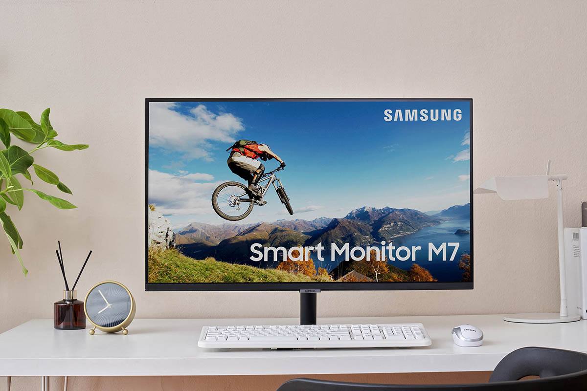 Samsung Adds Tizen Smarts to Computer Display for a ‘Do-It-All’ Monitor