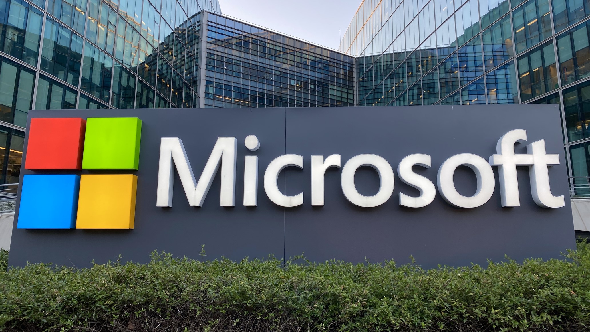 Microsoft is Expected to Lay Off Thousands of Employees Tomorrow