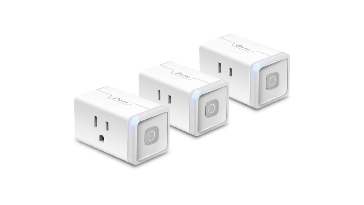 Deal Alert! 3 Pack of Smart Home Wifi Plugs From Kasa Just $21.27!