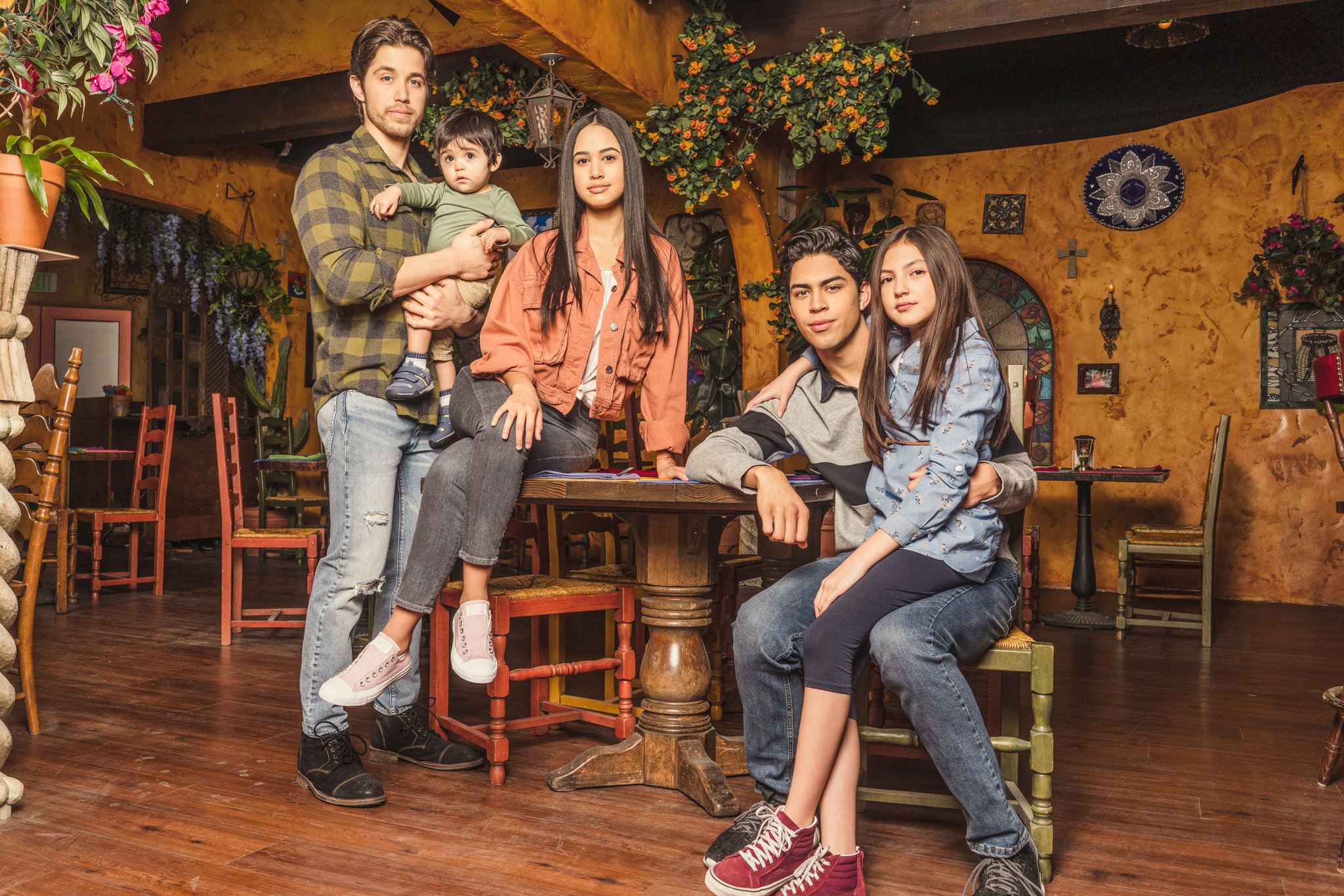25 Years Ago Today “Party of Five” Aired Its Finale Episode: Reflecting on a Groundbreaking Drama 25 Years Later